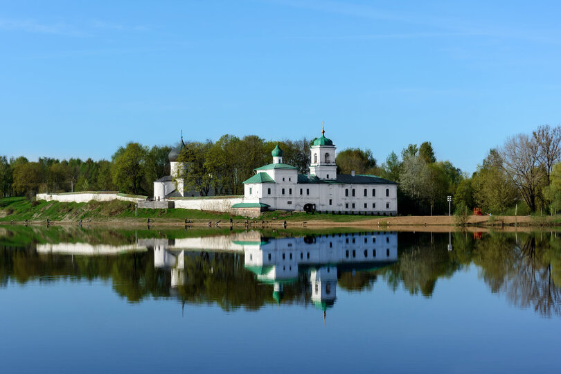 Спасо-Преображенский Мирожский мужской монастырь