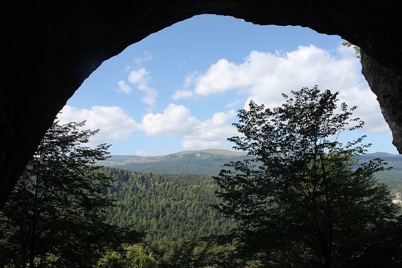 Мезмайская пещера
