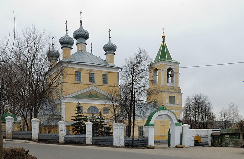 Храмы в Троицком.