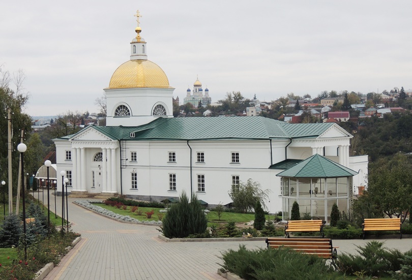 Елецкие куранты и сквер имени Бунина