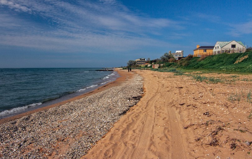 Пляж поселка Ильич