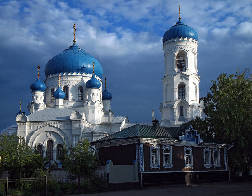 Успенский кафедральный собор в Бийске