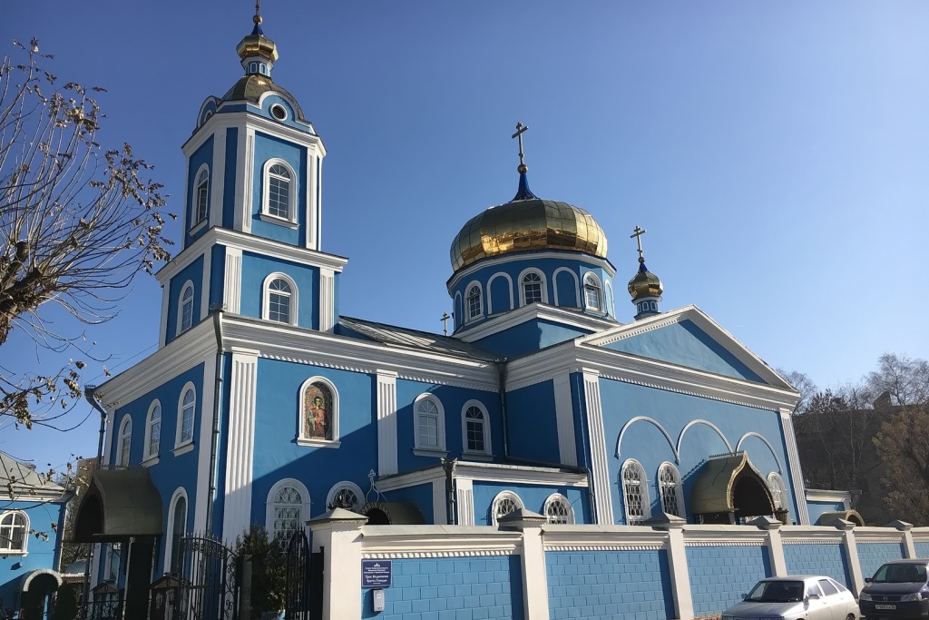 Свято-Никольский собор и храм Воздвижения Креста Господня