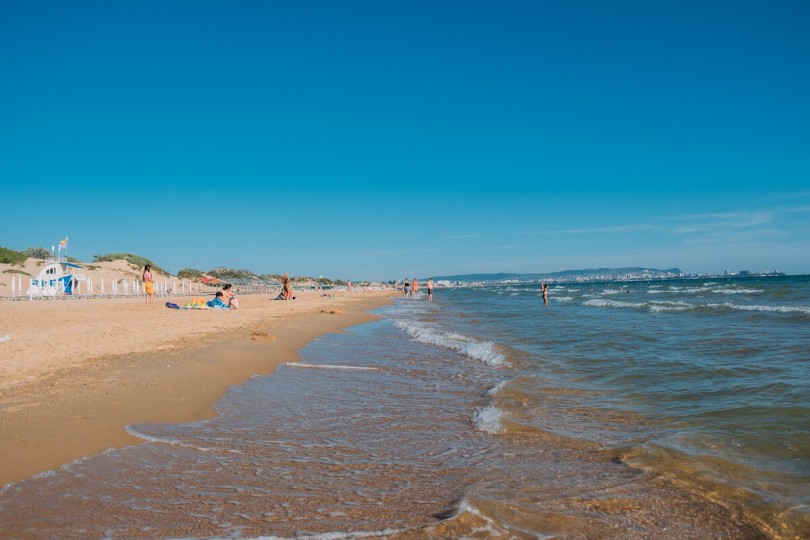 Глубина Черного моря у пляжей