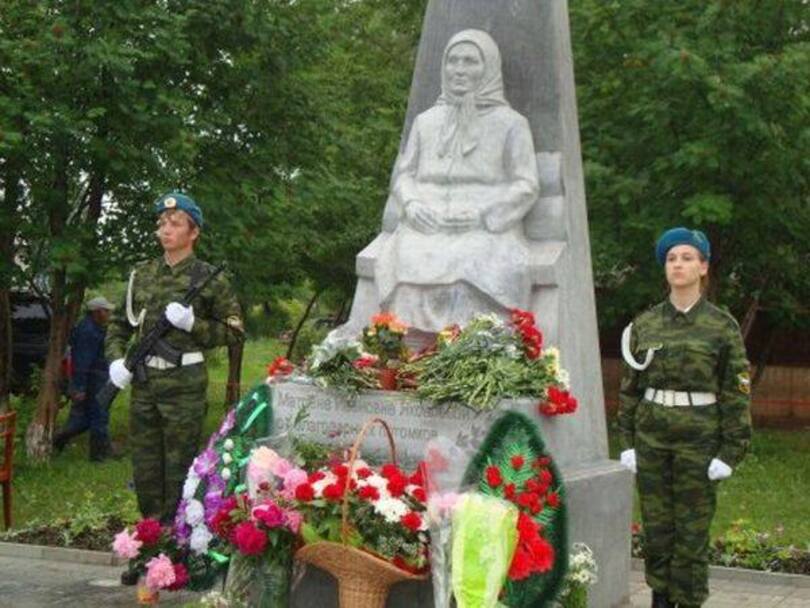 Памятник Матрене Яковлевой, село Буб, Пермский край.