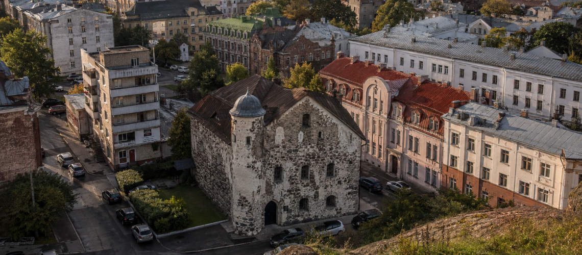 Изображение №1 статьи - Самый старый жилой дом в России: история, которая продолжается							