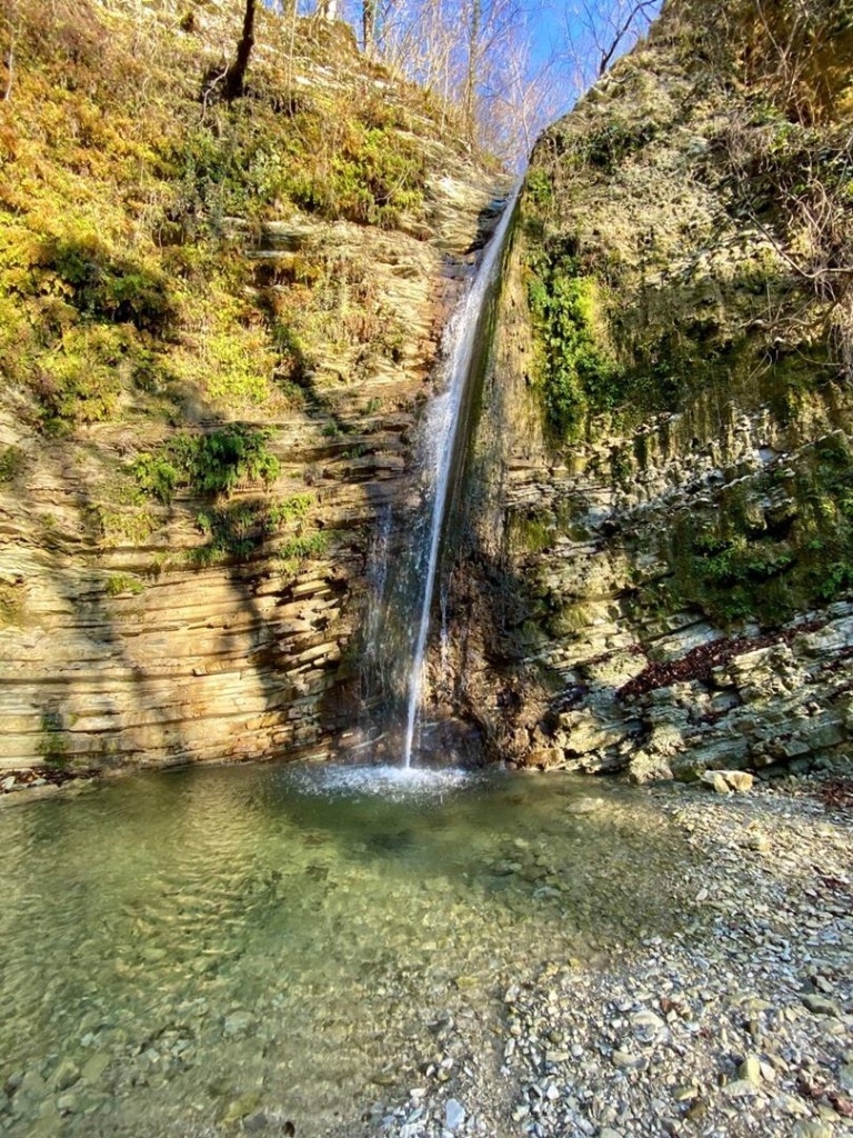 Водопад «Слезы Лауры»