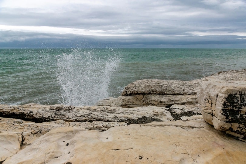 Где самое чистое море и пляж в Абхазии в 2024 году