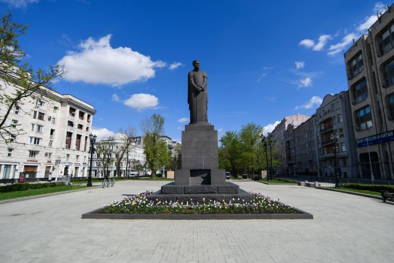 Памятник К. А. Тимирязеву