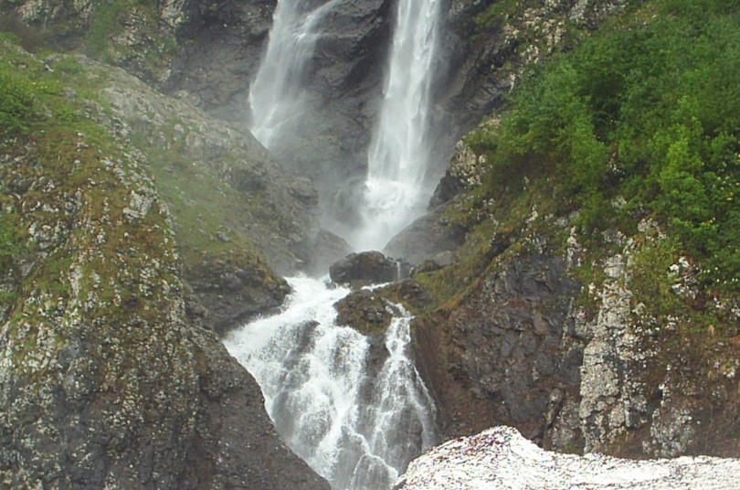 Водопад Поликаря - самый высокий водопад региона