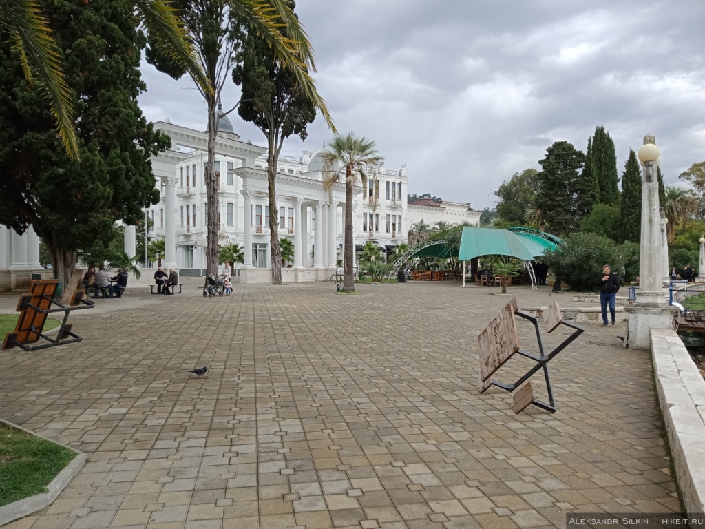 Отпуск в Сухуме: где лучше остановиться и чем заняться в столице Абхазии в  2024 году