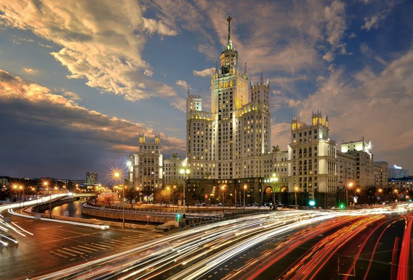 Мифы о сталинских высотках в Москве