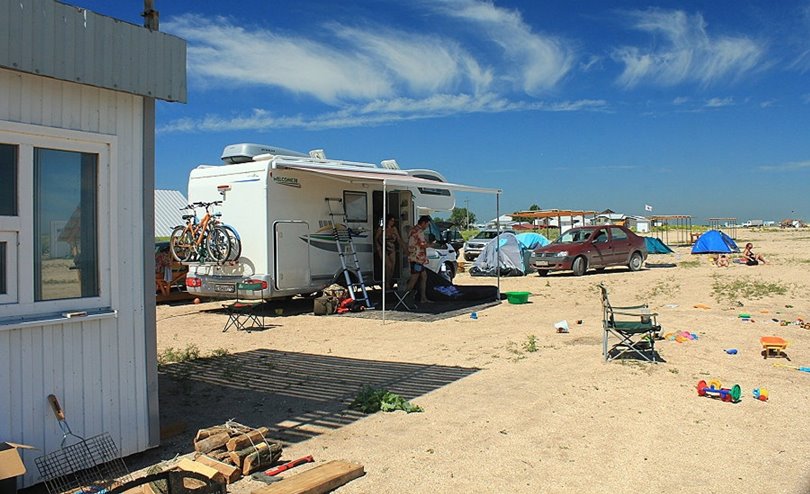 Пляжный отдых в Должанской