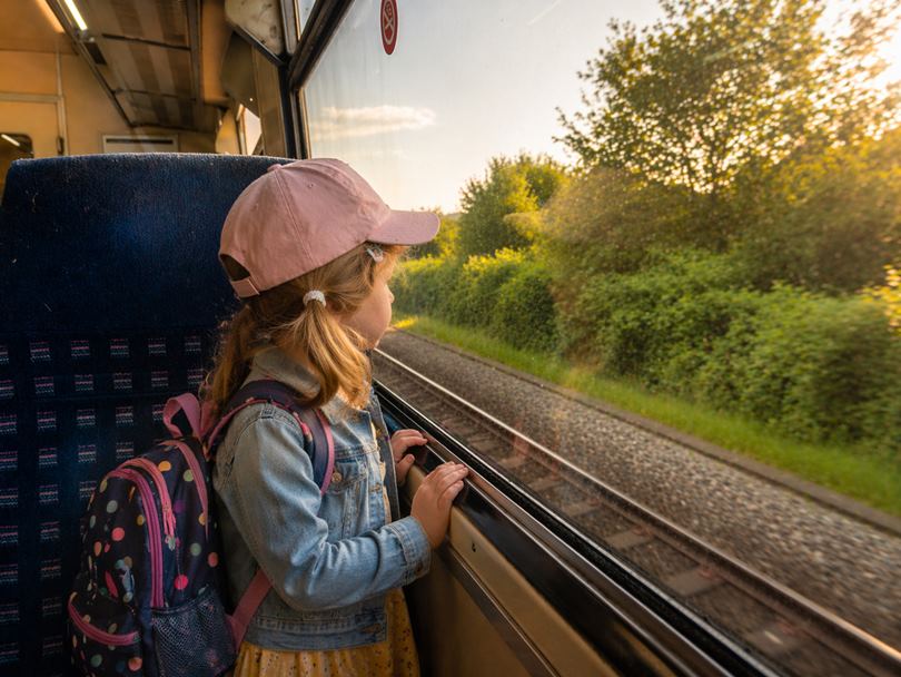 Правила проезда детей в поезде по России