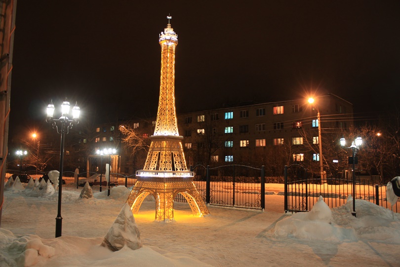 Арзамасская Эйфелева башня и Тауэрский мост