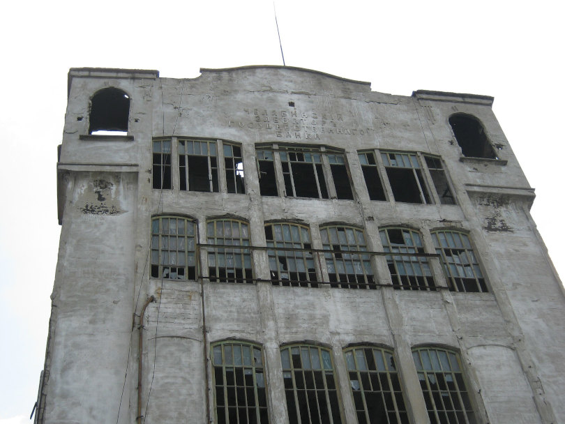 Заброшенные объекты: от метро до военных баз