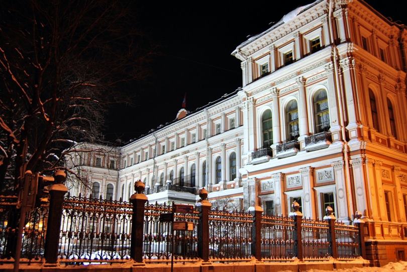 История Николаевского дворца в Санкт-Петербурге